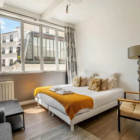 Montmartre Stylish And Bright 3bd With Terrace Apartment Paris