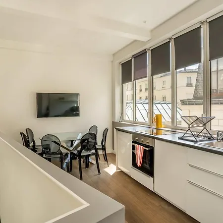 Montmartre Stylish And Bright 3bd With Terrace Apartment