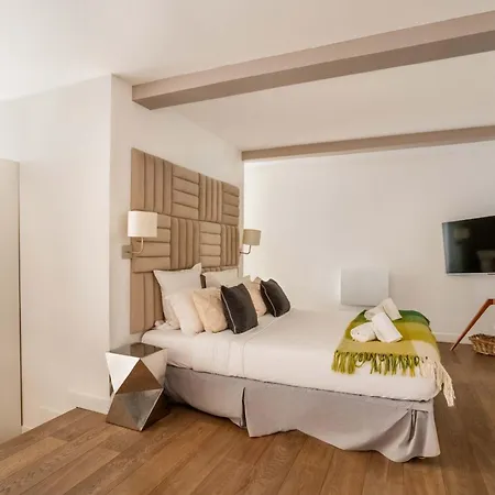 Apartment Montmartre Stylish And Bright 3bd With Terrace *