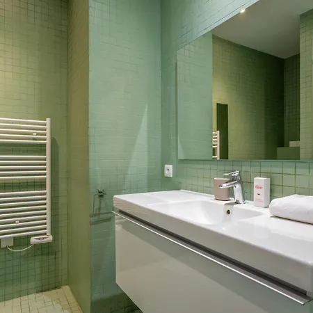 Apartment Montmartre Stylish And Bright 3bd With Terrace Paris