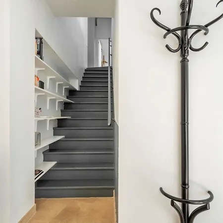 Montmartre Stylish And Bright 3bd With Terrace Parigi